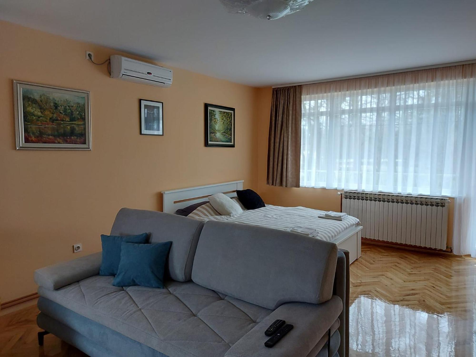 Apartman Kovac-Bilje Bagian luar foto